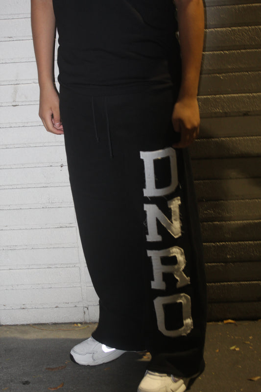 DNRO WHITE PANTS