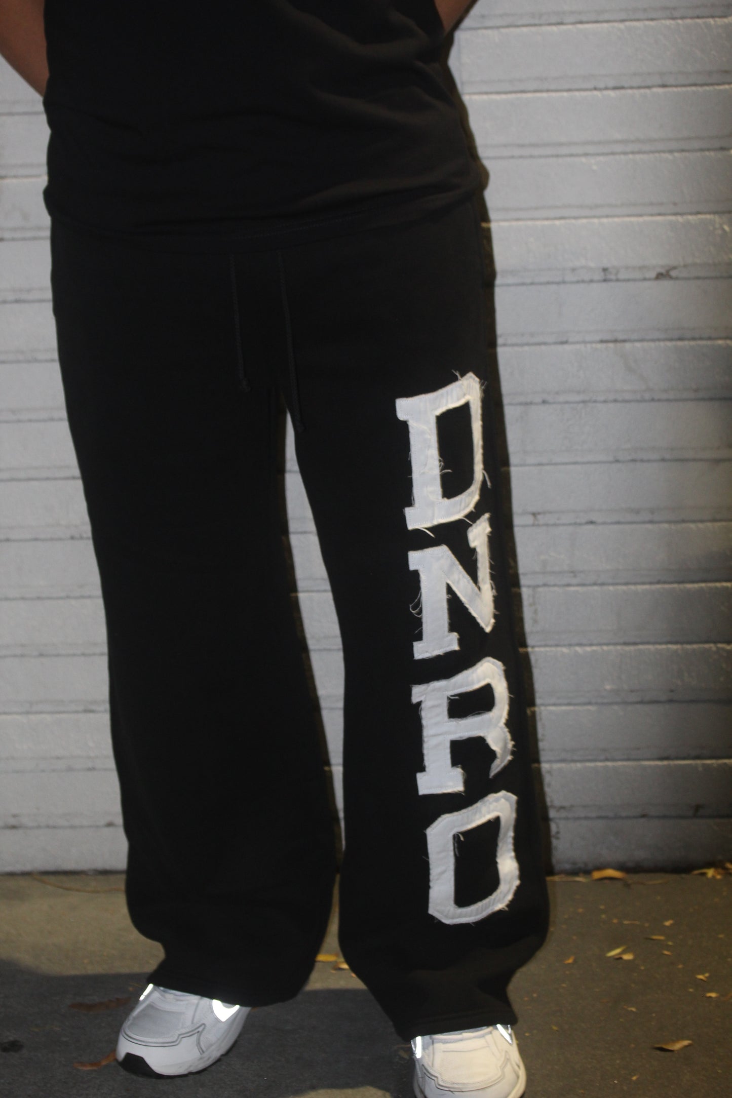 DNRO WHITE PANTS