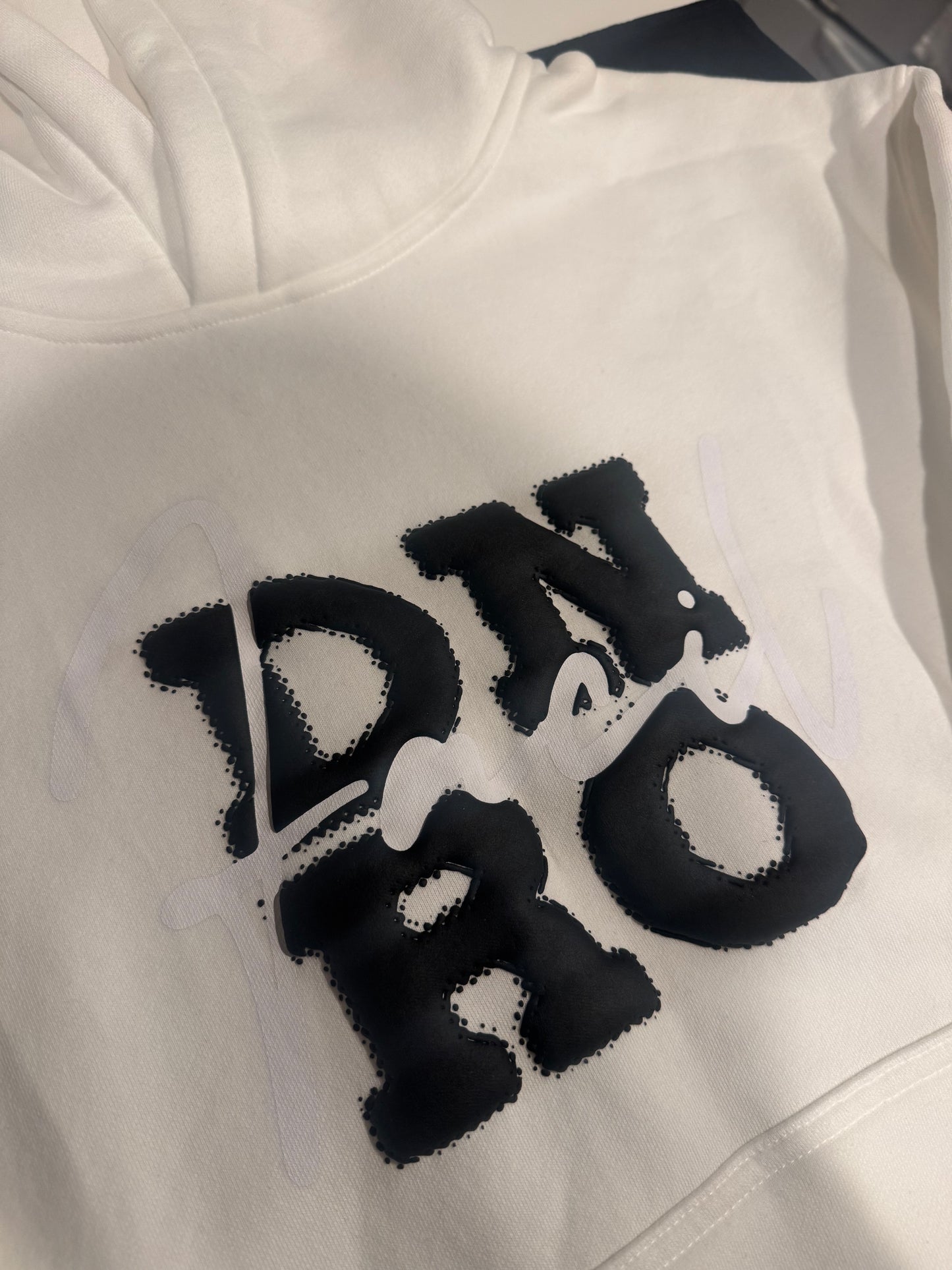 DnroFacil White Hoodie